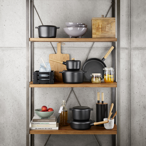 Aluminium & eikenhouten sauspan of sauteerpan van Eva Solo kopen. My Cool Kitchen is premium specialist in Eva Solo.