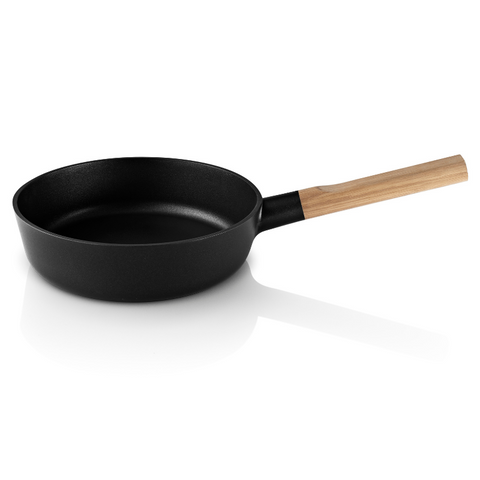 Aluminium & eikenhouten sauteerpan van Eva Solo kopen. My Cool Kitchen is premium specialist in Eva Solo.