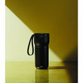My Cool Kitchen productfoto - Eva Solo Nordic Kitchen Thermo Tea Mug Black - My Cool Kitchen is een premium dealer van Eva Solo