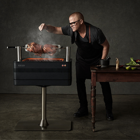 Houtskool barbecue Fusion van Everdure by Heston Blumenthal met elektrische ontsteking. My Cool Kitchen is premium specialist in Everdure by Heston Blumenthal.