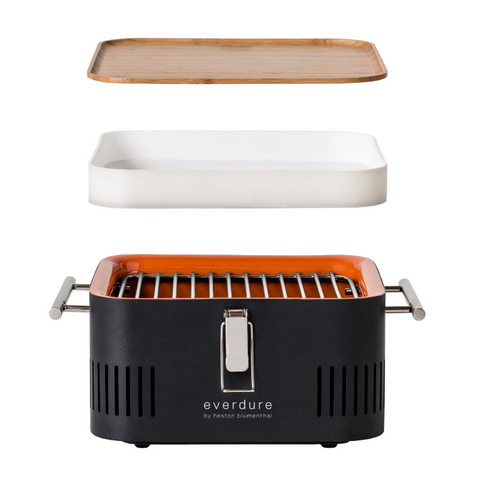 Houtskoolbarbecue Cube van Everdure by Heston Blumenthal. Handig voor in het park, op het strand of in de camper of caravan. My Cool Kitchen is premium specialist in Everdure by Heston Blumenthal.