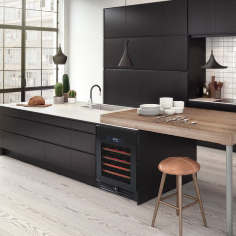 My Cool Kitchen - Temptech Elegance Wijnkoelkast met 2 Zones voor 46 Flessen Greeploos - 7090013678030 - EX60DRB - Temptech wijnkoelkast kopen