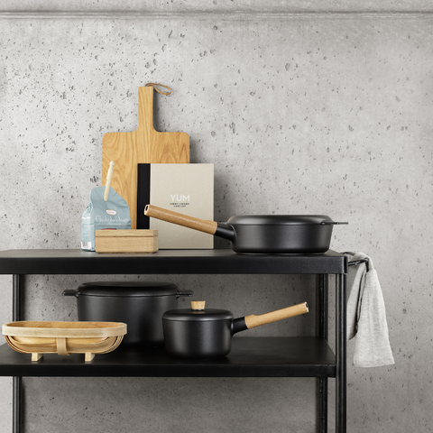 Aluminium & eikenhouten sauteerpan van Eva Solo kopen. My Cool Kitchen is premium specialist in Eva Solo.