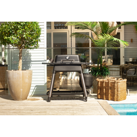 Gasbarbecue Force van Everdure by Heston Blumenthal met elektrische ontsteking. My Cool Kitchen is premium specialist in Everdure by Heston Blumenthal.