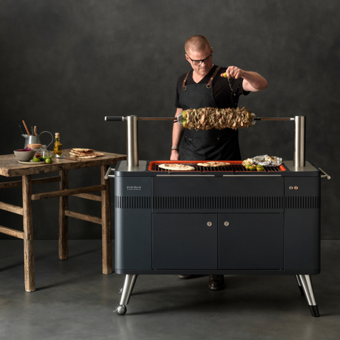 Houtskool barbecue Hub van Everdure by Heston Blumenthal met elektrische ontsteking. My Cool Kitchen is premium specialist in Everdure by Heston Blumenthal.