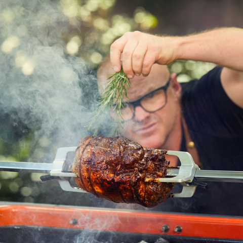 Houtskool barbecue Hub van Everdure by Heston Blumenthal met elektrische ontsteking. My Cool Kitchen is premium specialist in Everdure by Heston Blumenthal.