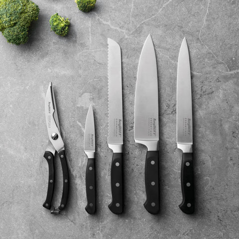 Essentials broodmes Solid 20 cm